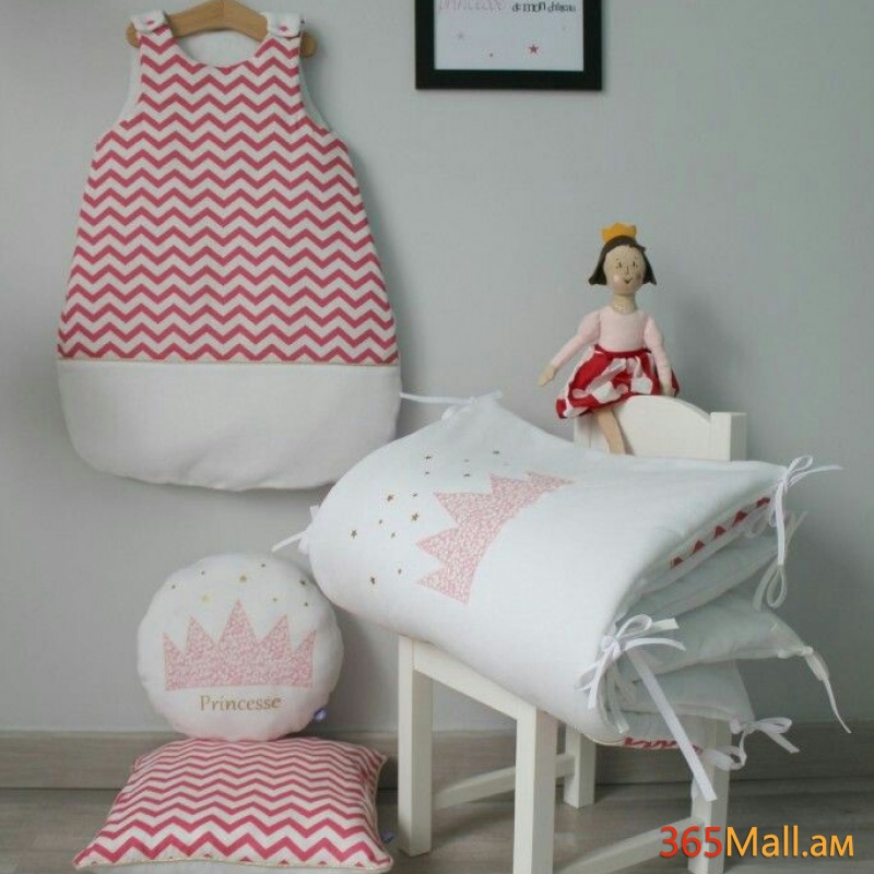 Մանկական քնապարկ կարմիր զիգզագներով, սպիտակ