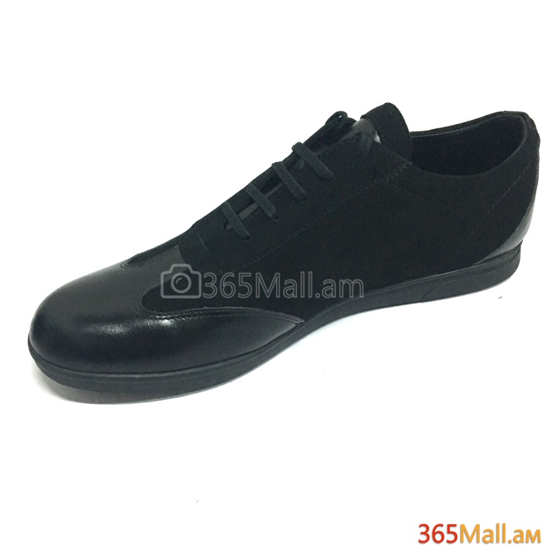 Սև բնական զամշի և կաշվի ոճային համադրությամբ ՝ տղամարդու սպորտային կոշիկ