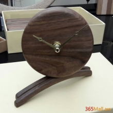 Ընկուզենու փայտից պատրաստված սեղանի ժամացույց