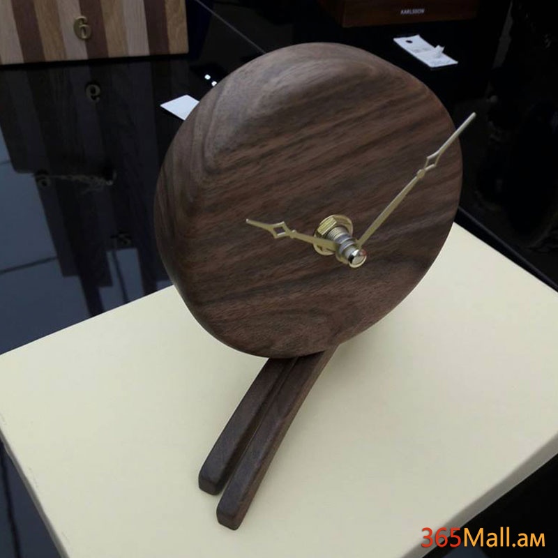 Ընկուզենու փայտից պատրաստված սեղանի ժամացույց