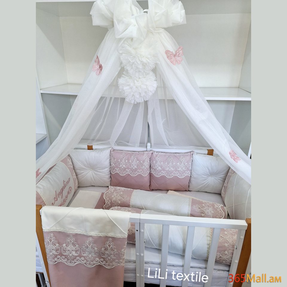 Օրորոցի քող + ձող սպիտակ վարդագույն թիթեռներով